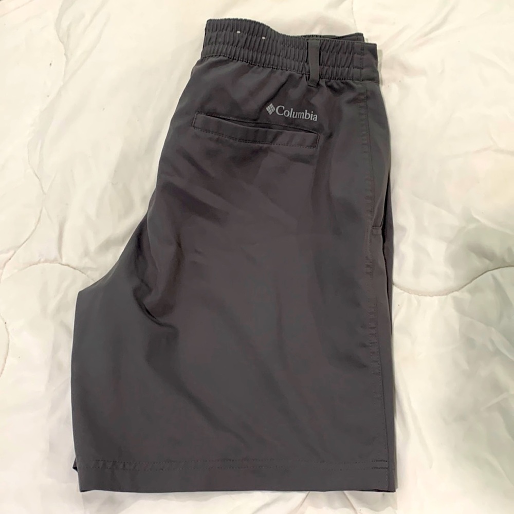 Columbia Men Shorts sz 34